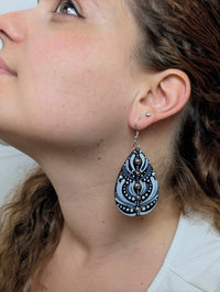Orecchini mandala grey