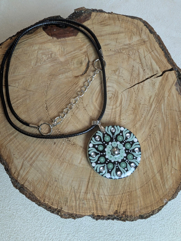 Collana mandala bosco